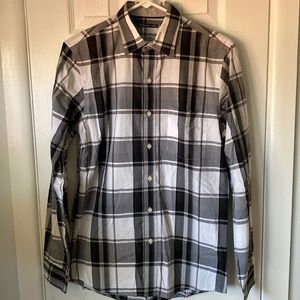 VanHeusen Studio men’s slim fit shirt